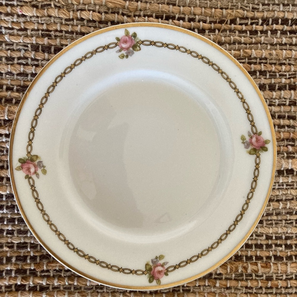Theodore Haviland The Hanoi 8 piece dinnerware set - Picture 9 of 15